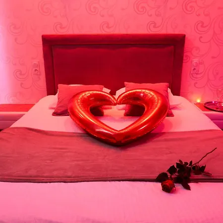 Le Donjon Dionysos - *